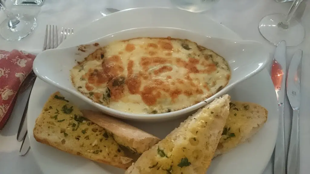 Tafarn Gwarcefel Arms_Llandysul_slider_image_3