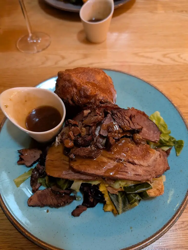 Les Steele_Daffodil Inn, Penrhiwllan_Llandysul_review