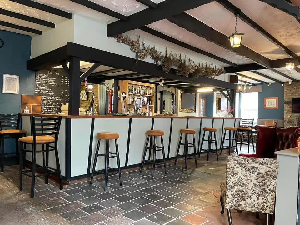 Y Porth Hotel_Llandysul_slider_image_3