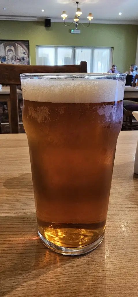 Vivienne Wright_Ffostrasol Arms_Llandysul_review