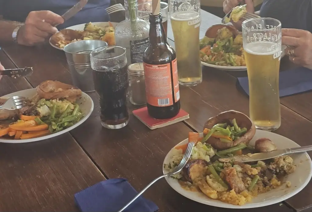 Phil Eyres_Y Bryn a'r Bragdy_Llandysul_review