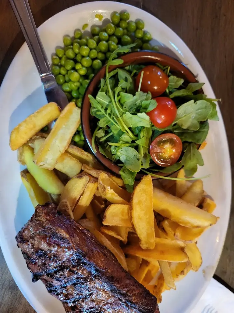 Iona Allison_Four Crosses, Menai Bridge_Menai Bridge_review