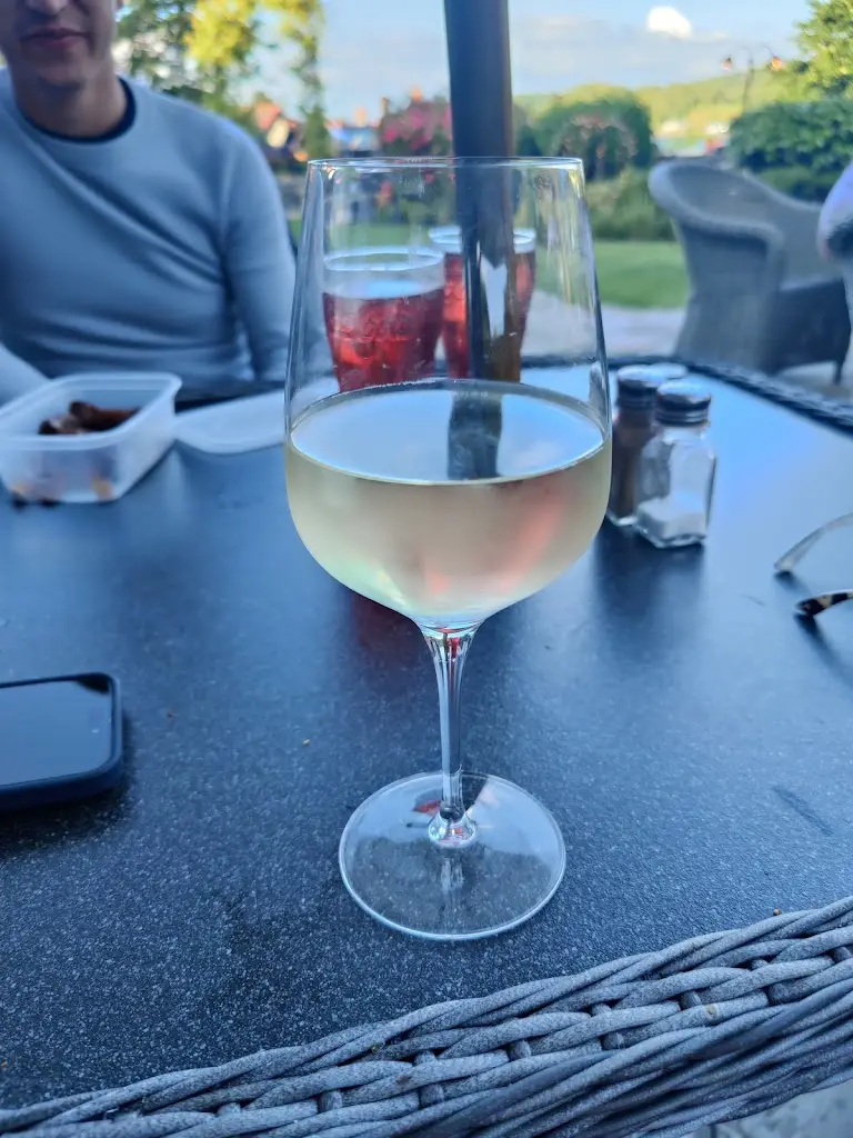 Menu_The Victoria_Menai Bridge_image_8