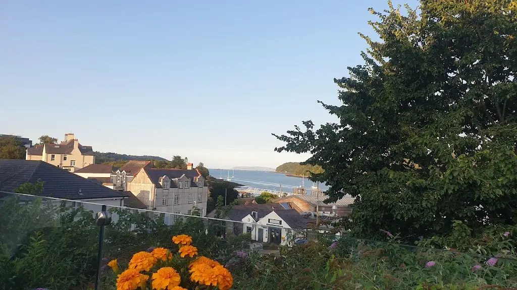 Rosie Lishman_The Victoria_Menai Bridge_review