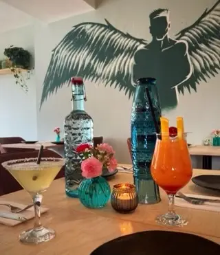 Freckled Angel_Menai Bridge_slider_image_2