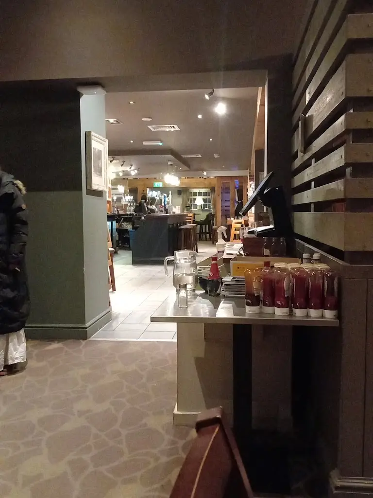 B_Pen Y Bont Farm_Mold_review