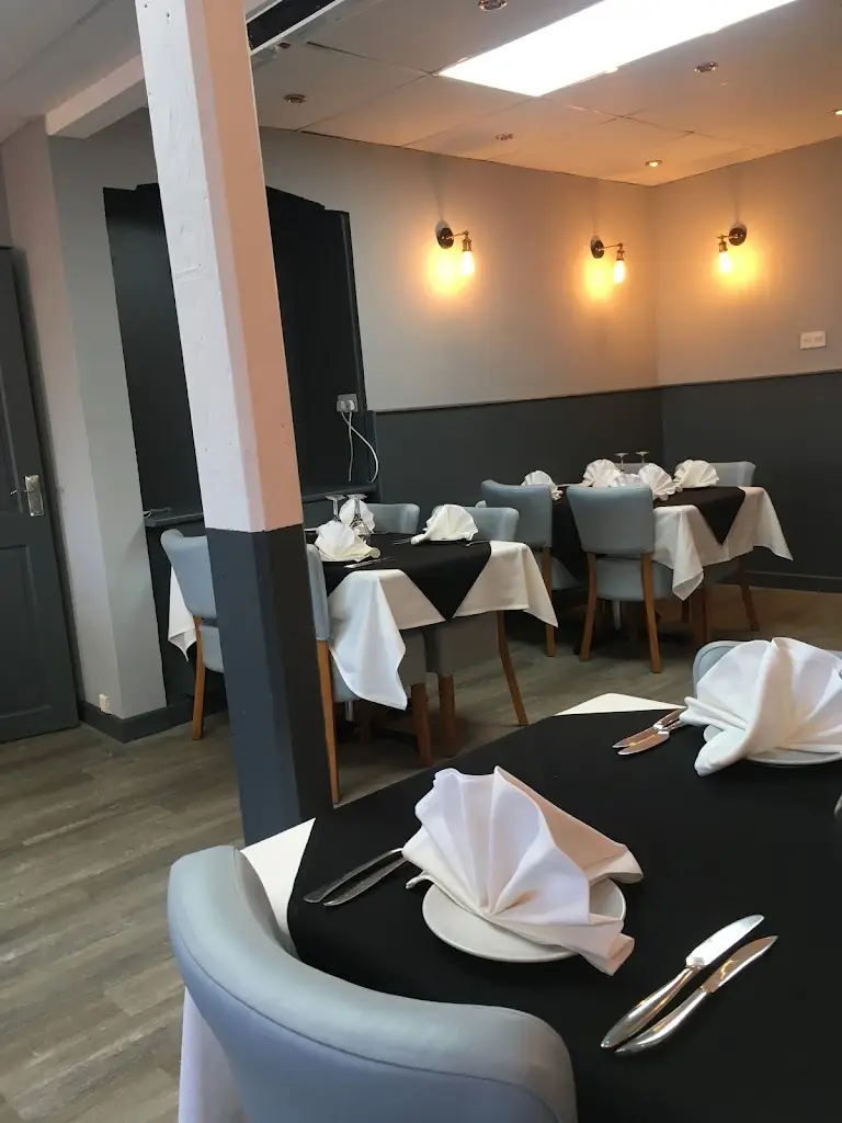 Shilam Tandori (Machynlleth)_Machynlleth_slider_image_1