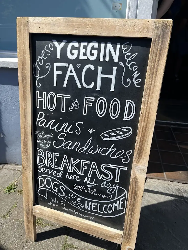 Manuel Kunz_Y Gegin Fach_Machynlleth_review