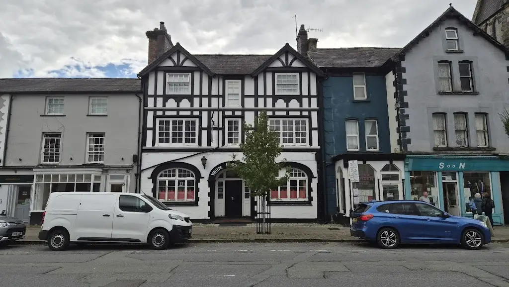White Horse Hotel_Machynlleth_slider_image_1