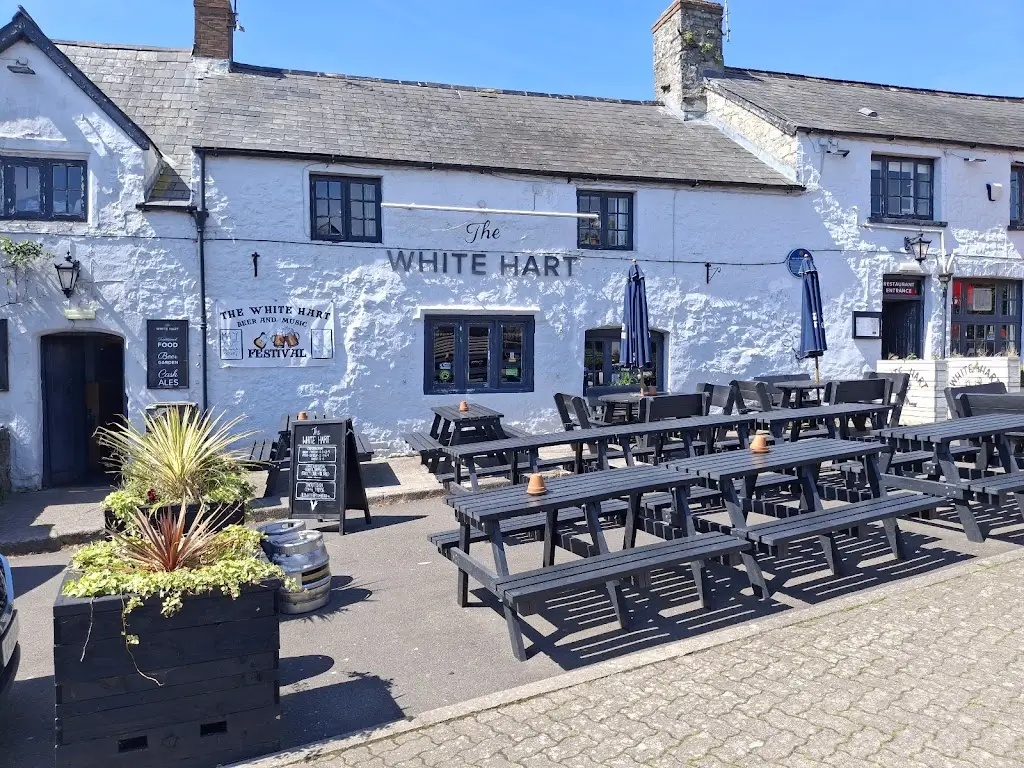 White Hart_Llantwit Major_slider_image_2