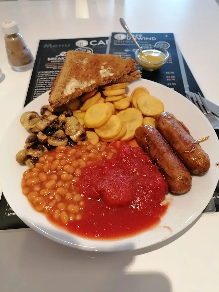 seren 86_Cafe Unwind_Llantwit Major_review