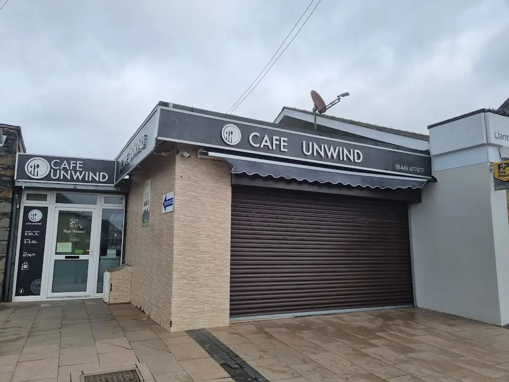 Cafe Unwind restaurant in Llantwit Major