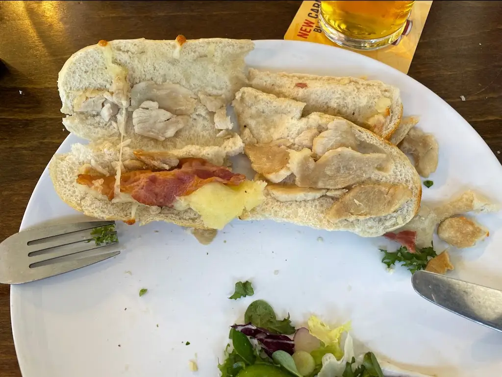 Andrew Brooker_Tudor Tavern_Llantwit Major_review