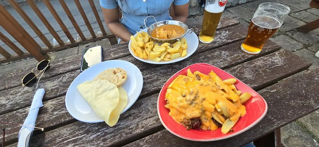 Bibin Mathew Philip_The Blacksmiths Arms_Llantwit Major_review