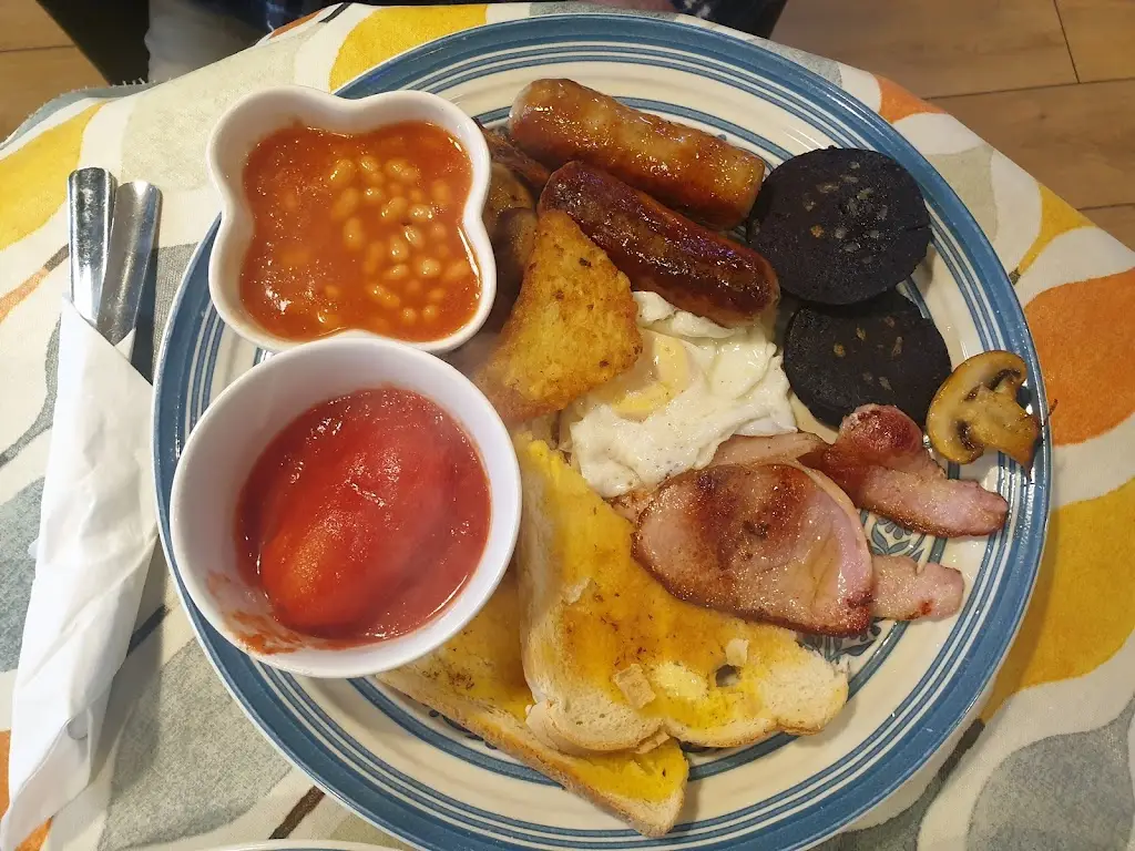 Sarah Hollingsworth_Kalan Café and Noodle bar_Mountain Ash_review