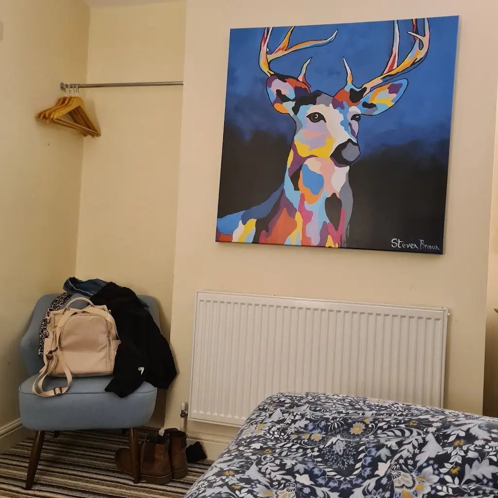 Eirian Allport_The Unicorn Hotel_Llanidloes_review