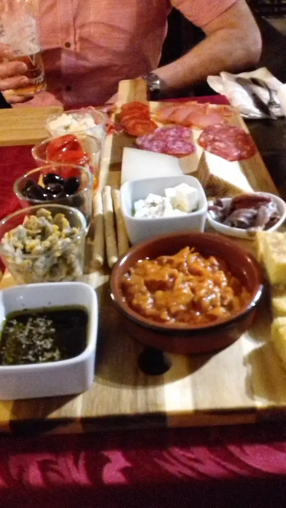 Menu_The Whistling Badger_Llanidloes_image_7