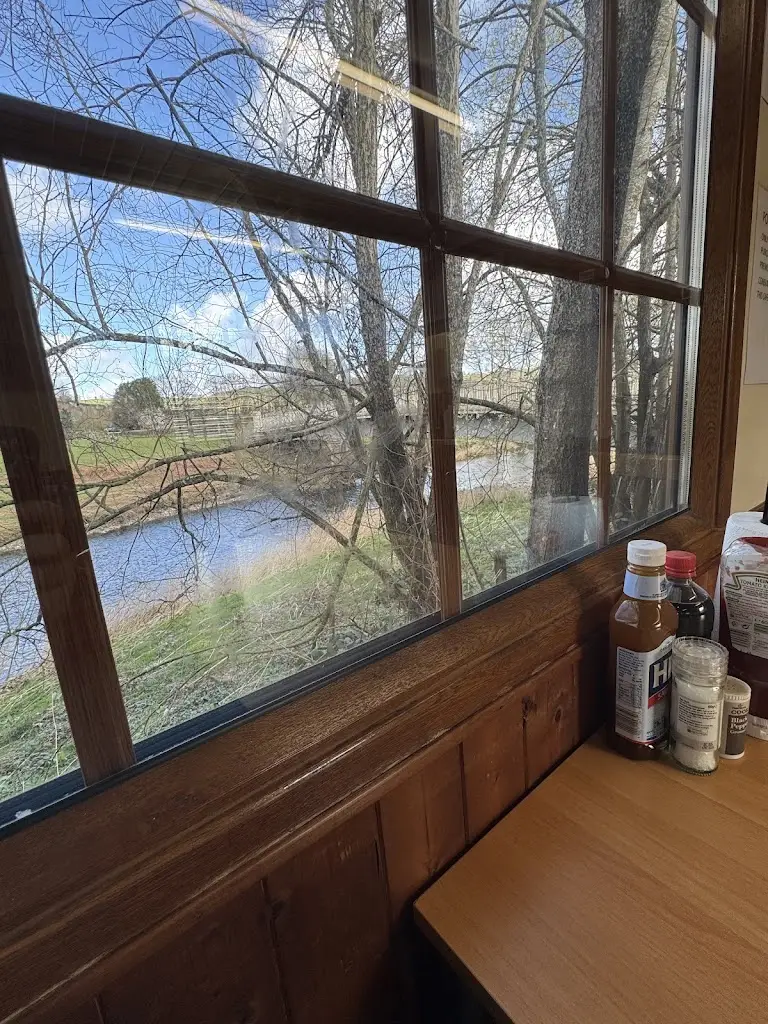 Andrew Owens_Riverside Cafe_Llanidloes_review