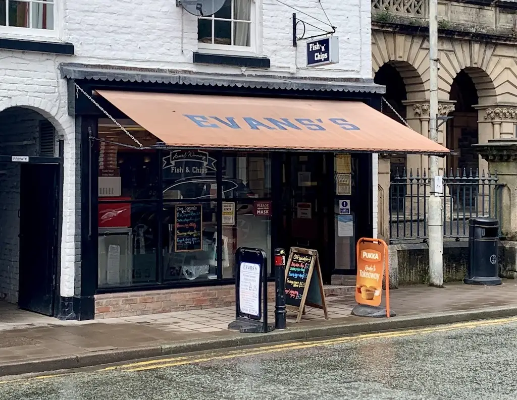 Ginger Sisters formerly Evans's Fish Bar_Llanidloes_slider_image_3