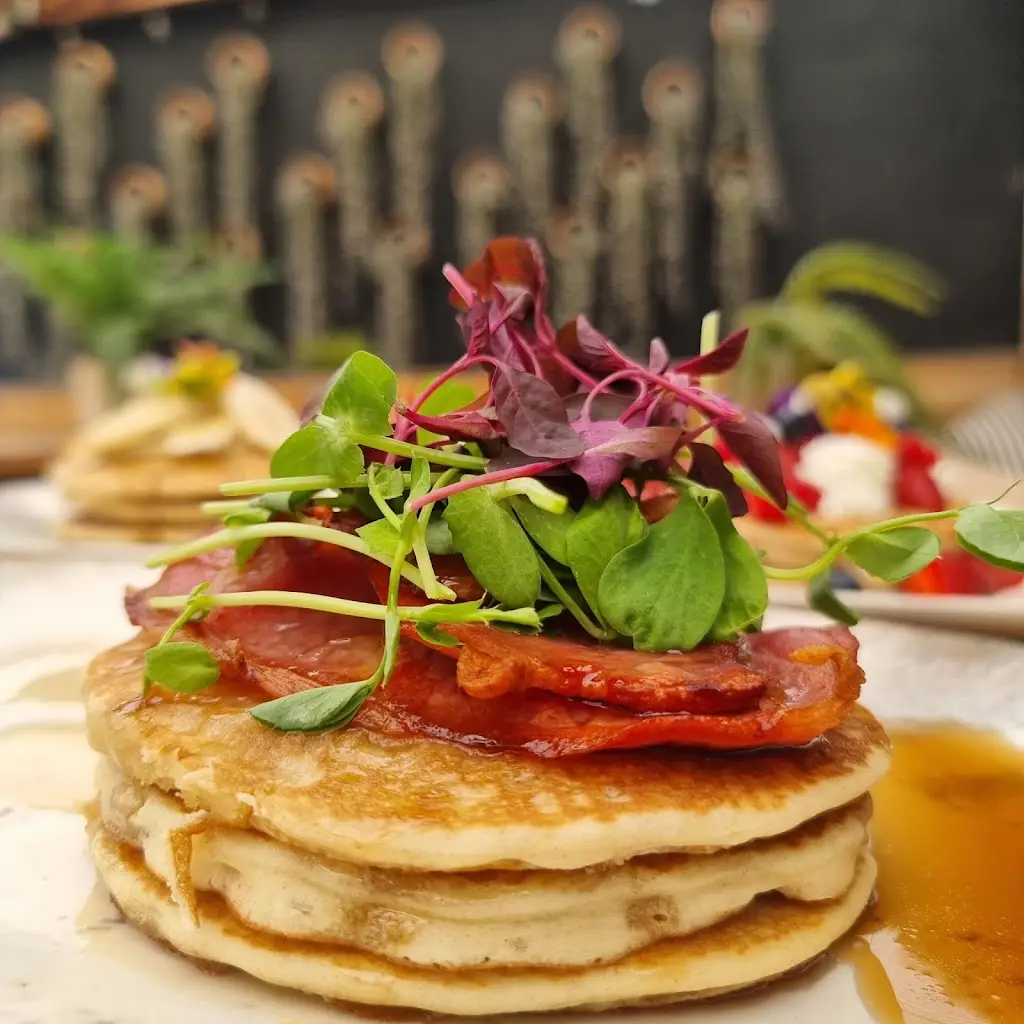 Okapi Kitchen_Blaby_slider_image_2