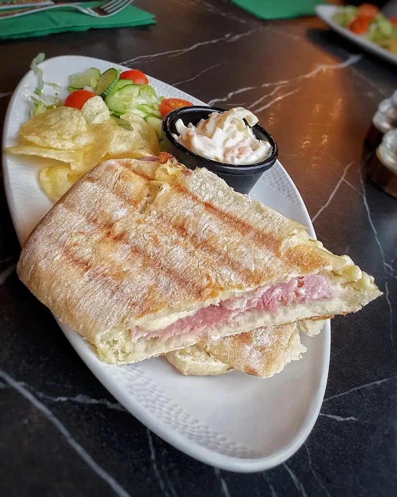 Menu_Arthurs Restaurant & Bar_Llanidloes_image_9