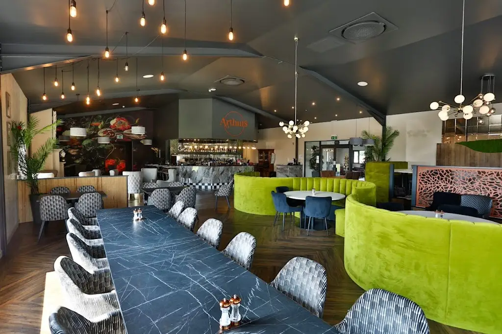 Arthurs Restaurant & Bar_Llanidloes_slider_image_3