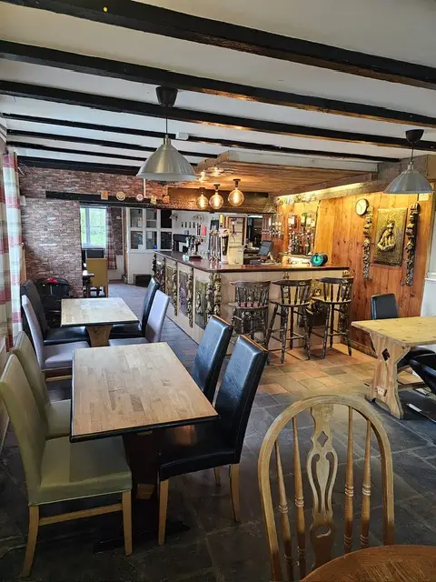 Mid Wales Inn & Restaurant_Llanidloes_slider_image_2