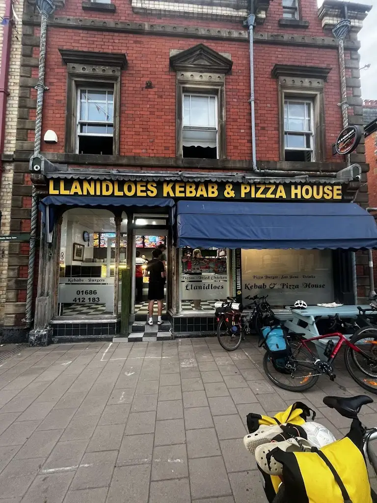 Llanidloes Kebab & Pizza House restaurant in Llanidloes
