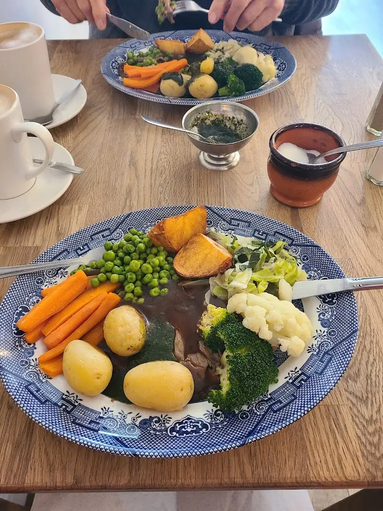 Tina Oubridge_Travellers Rest Restaurant_Llanidloes_review