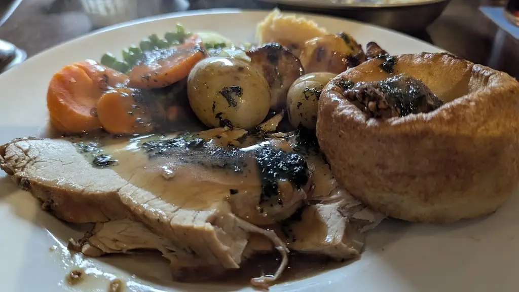 Nick Thomas_The Travellers Well_Neath Port Talbot_review