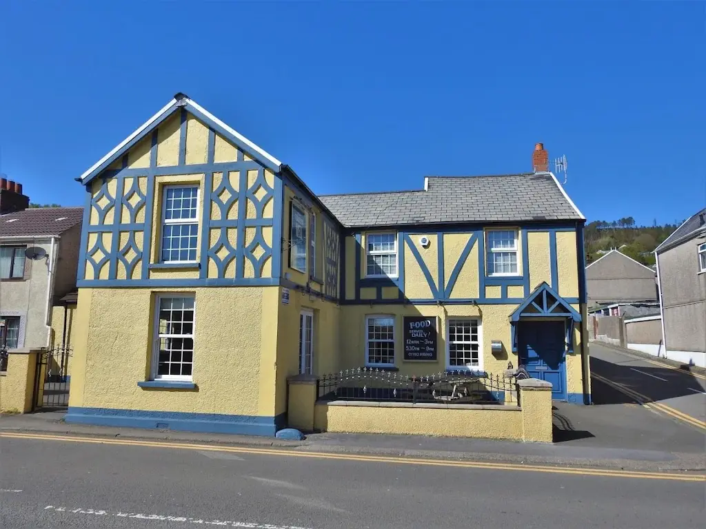 The Travellers Well_Neath Port Talbot_slider_image_3