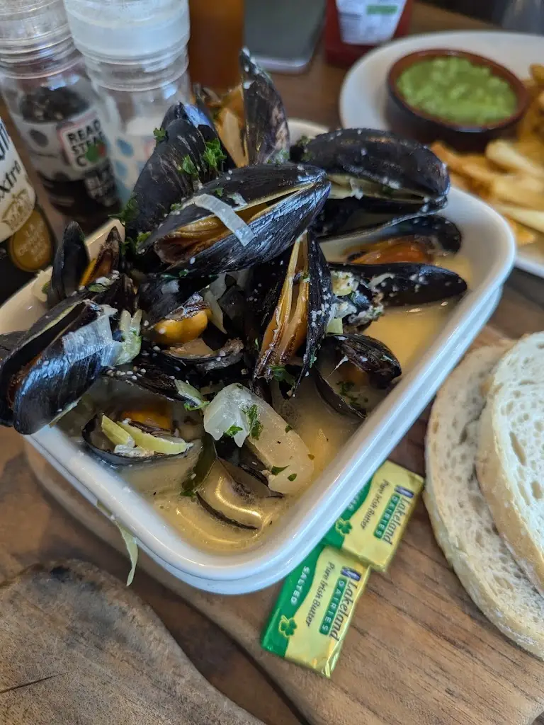 Menu_The Cliffs Restaurant & Bar_Nefyn_image_8