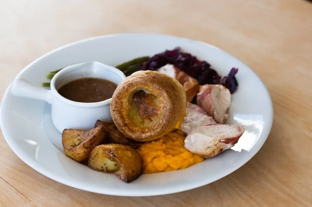 The Cliffs Restaurant & Bar_Nefyn_slider_image_2