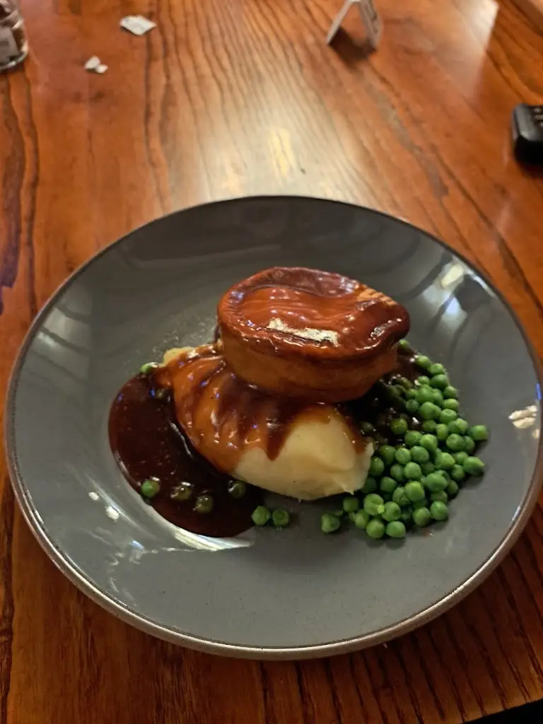 Mr. B_Boot Inn_Northop_review