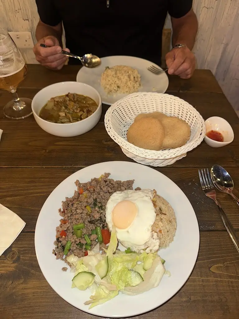 Stan Crane_Renu,s Thai Street Food_Blaby_review