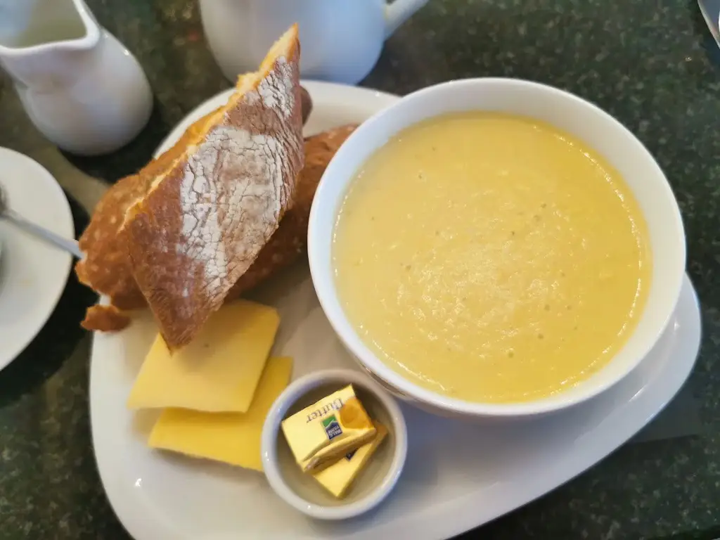 Olala Xyz_Harrison's Brasserie_Newcastle Emlyn_review