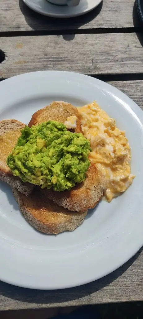 Paulina Morgan_Harrison's Brasserie_Newcastle Emlyn_review