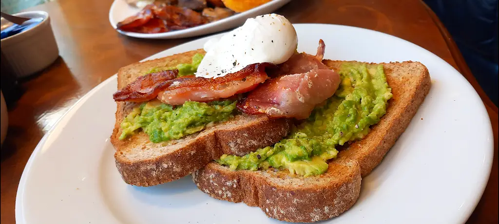 Harrison's Brasserie_Newcastle Emlyn_slider_image_2