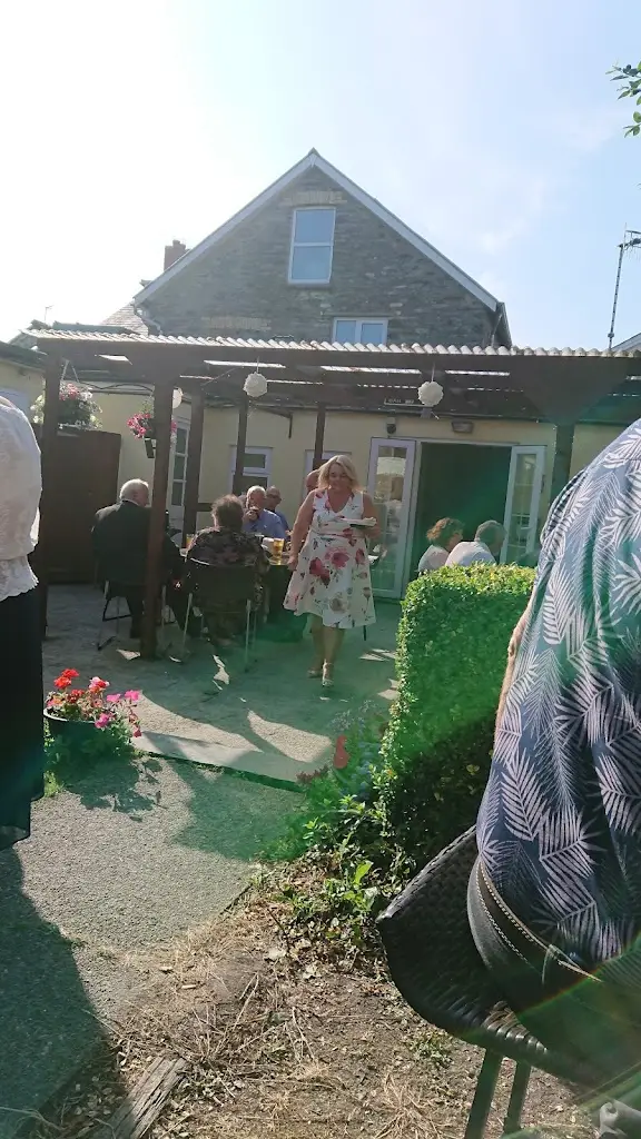 The Three Compasses ristorante a Newcastle Emlyn