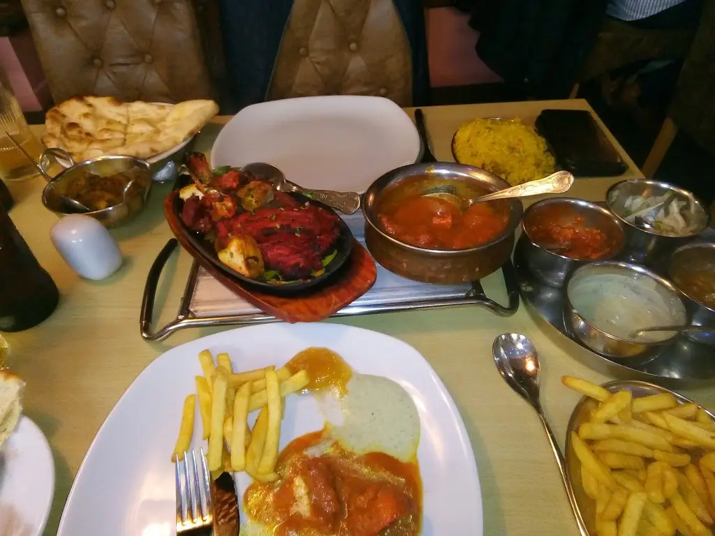 Menu_MOES SPICE LTD_Newcastle Emlyn_image_2