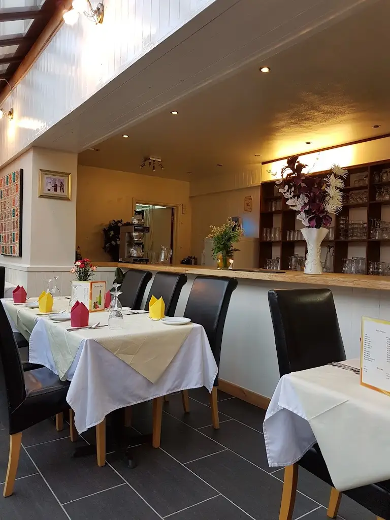 MOES SPICE LTD_Newcastle Emlyn_slider_image_3