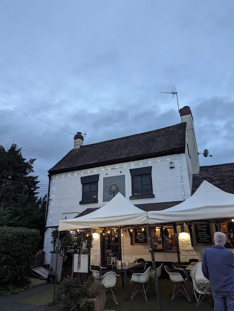 The Royal Oak_Alveley_slider_image_3