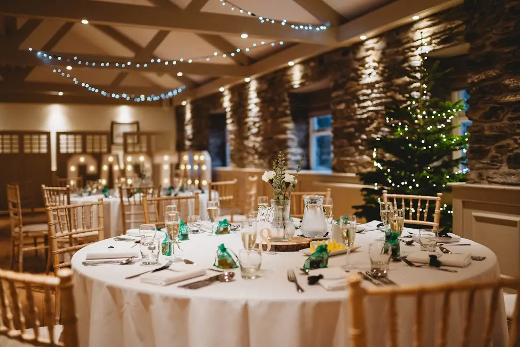 Bethanie Isted_Gwesty'r Emlyn Hotel_Newcastle Emlyn_review