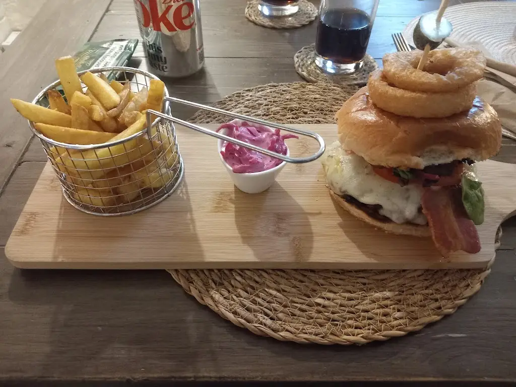 Tafarn Y Coopers Arms_Newcastle Emlyn_slider_image_3