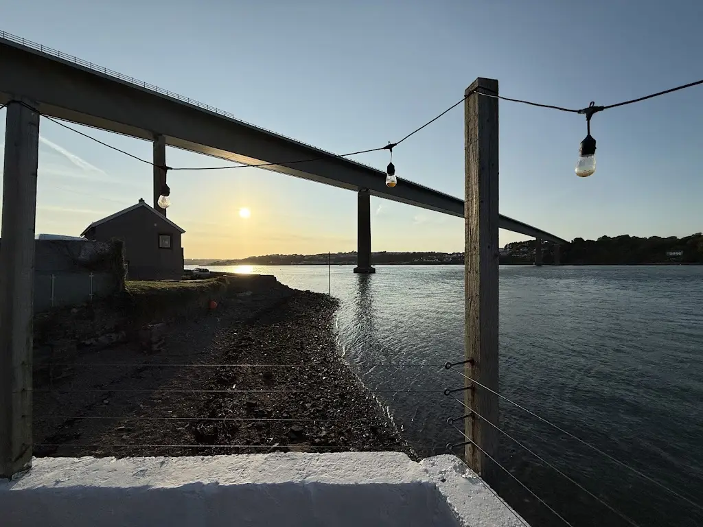 Luke and Bethany Granger_The Ferry Inn, Pembroke Dock_Pembroke Dock_review