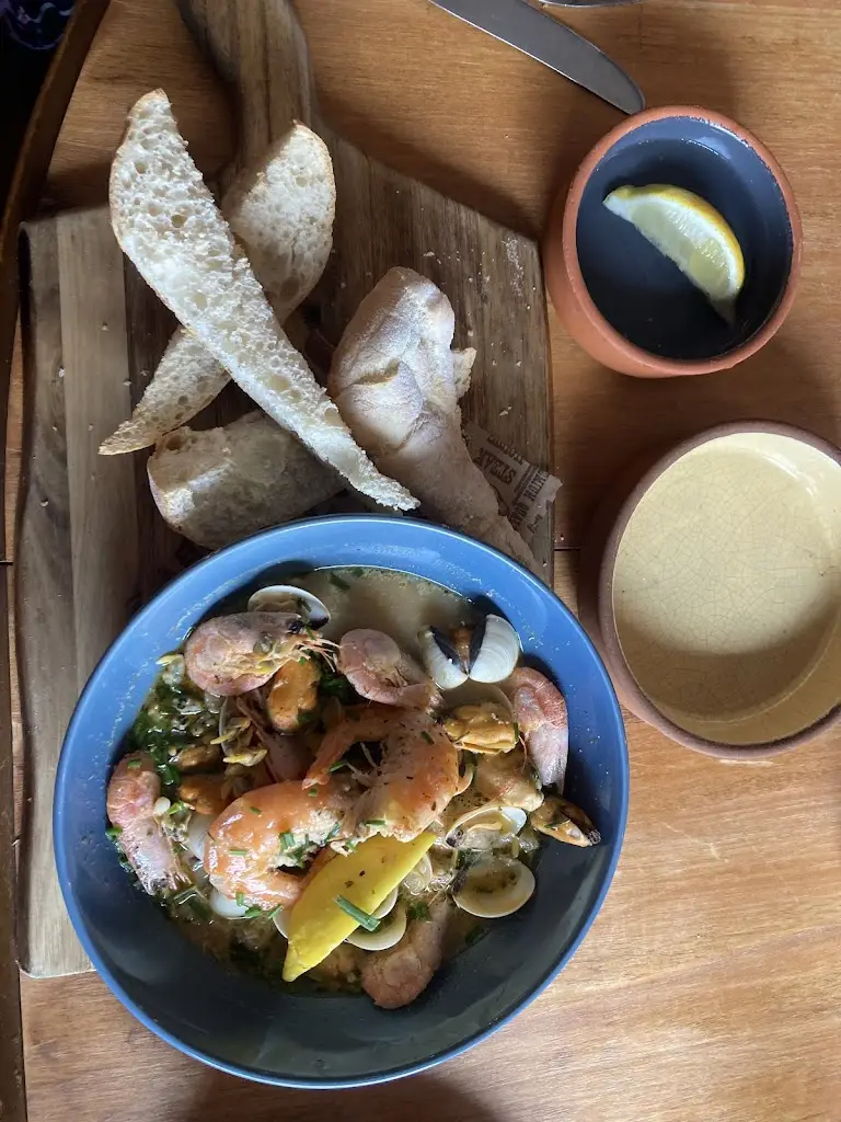 Kim McGregor_The Ferry Inn, Pembroke Dock_Pembroke Dock_review