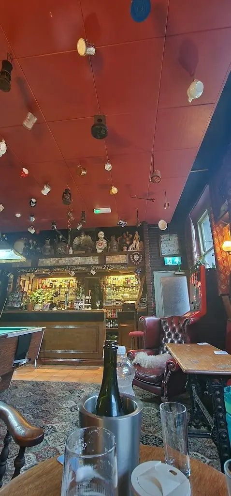 Mark Greenwood aka NANDOFF Data Recovery_The Corbett Arms_Ogmore Vale_review