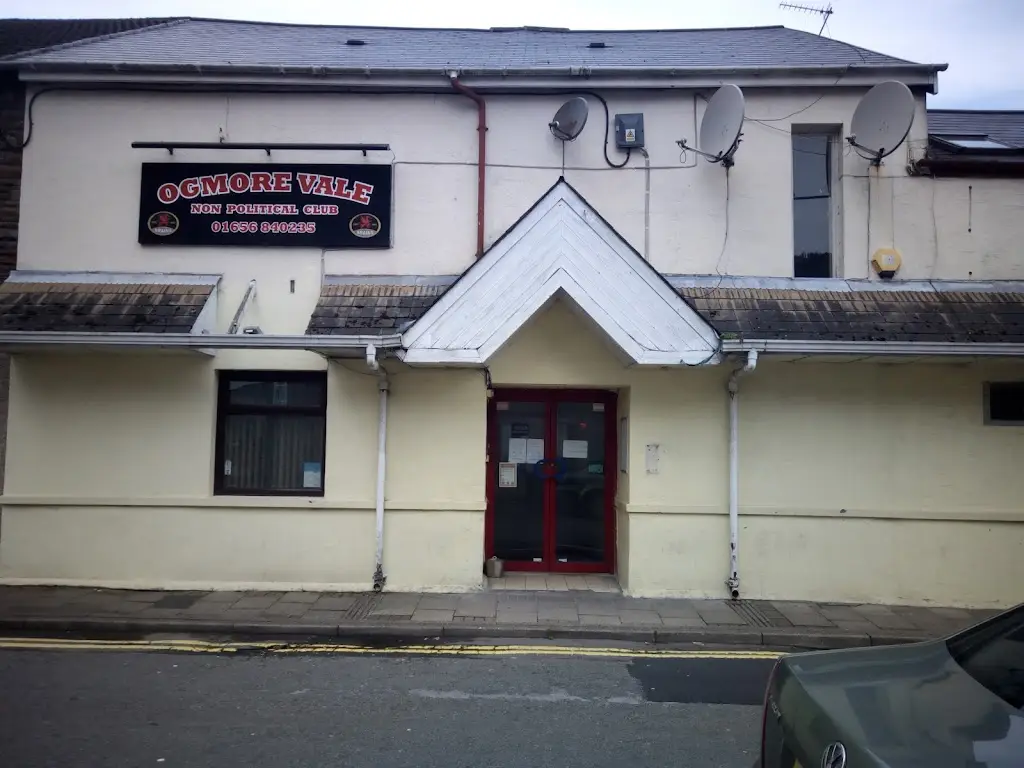 Ogmore Vale Non Political Club_Ogmore Vale_slider_image_2