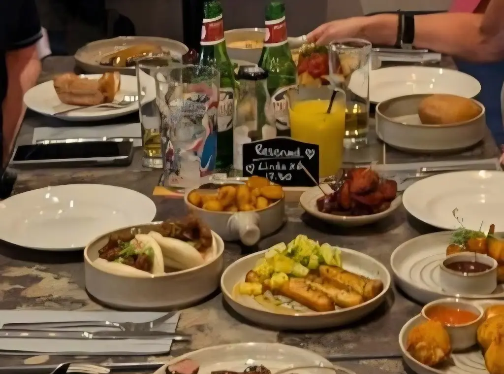 LucyFair06_The Estuary Bar and Rooms_Pen-clawdd_review