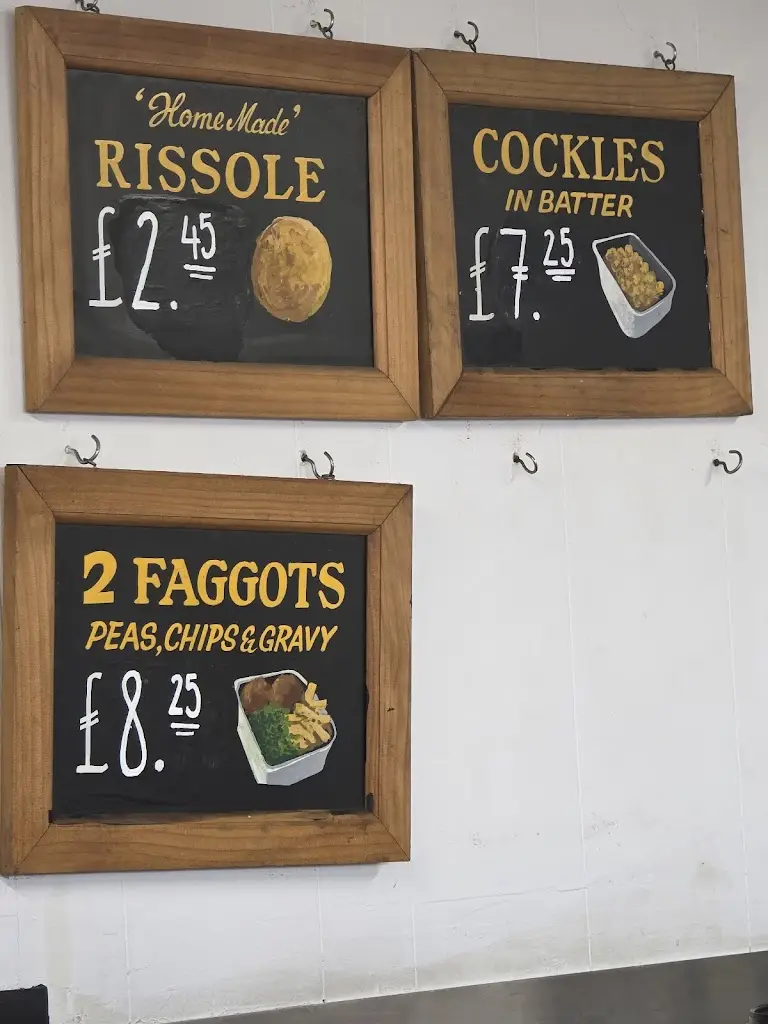 Menu_The Roma Fish Bar_Pen-clawdd_image_3